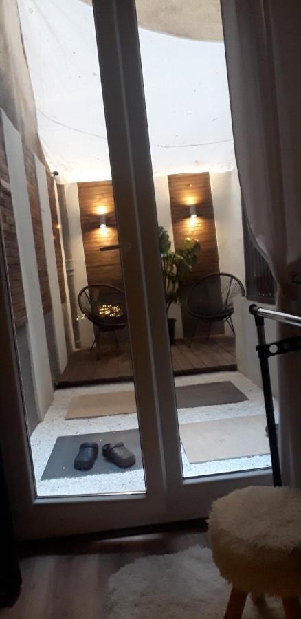 Studio Apartman Black & White Centar Sarajevo Free Parking Exterior foto